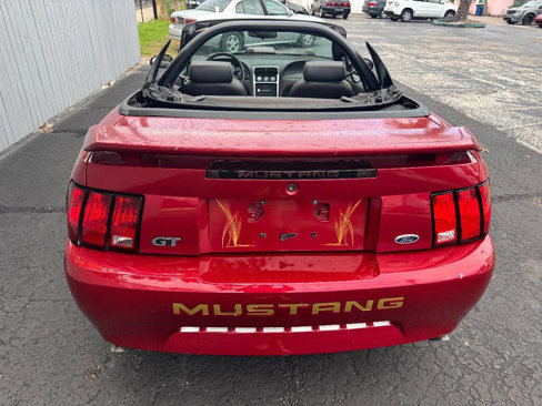Used 2004 Ford Mustang Deluxe Convertible image 4