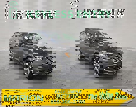 Used 2015 Ford Fusion SE image 1