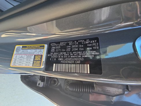 New 2025 Hyundai Elantra SE image 15
