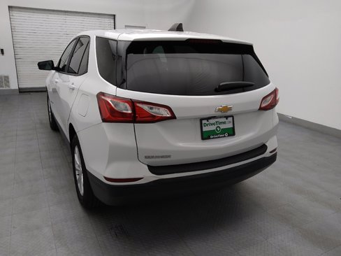 Used 2020 Chevrolet Equinox LS w/ LS Convenience Package image 6