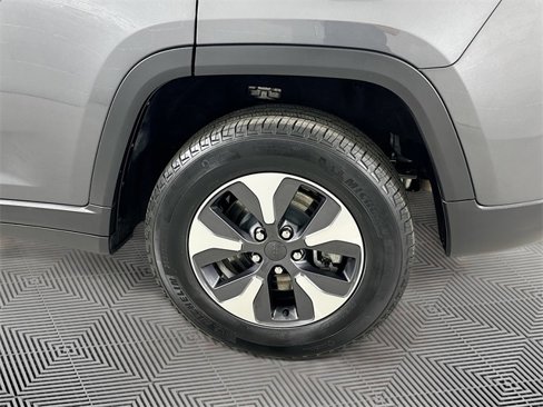 Used 2022 Jeep Grand Cherokee Limited 4xe image 28