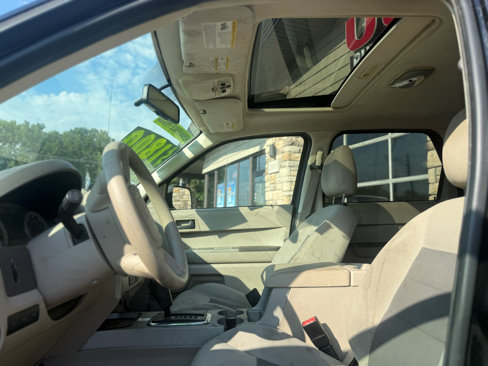Used 2008 Ford Escape XLT image 11