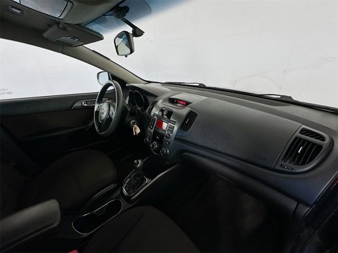 Used 2013 Kia Forte EX image 25