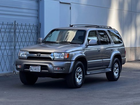 Used 2002 Toyota 4Runner Limited image 1