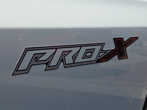 Used 2023 Nissan Frontier Pro-X w/ Pro-X Premium Package image 10