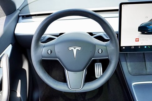 Used 2022 Tesla Model Y Performance image 21