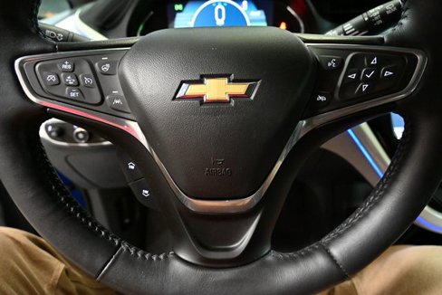 Used 2017 Chevrolet Bolt Premier w/ Driver Confidence II Package image 34
