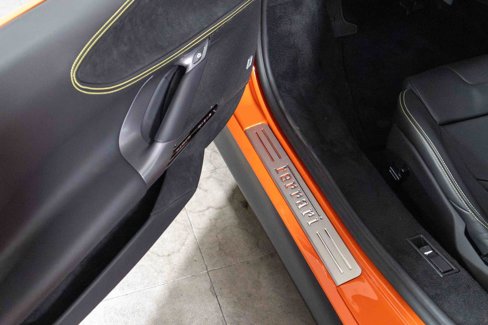 Used 2024 Ferrari SF90 Spider image 42