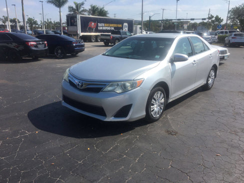 Used 2012 Toyota Camry LE image 3