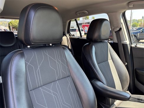 Used 2017 Chevrolet Trax LT w/ LT Convenience Package image 31