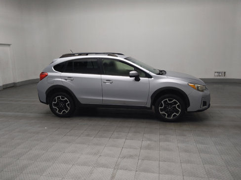 Used 2017 Subaru Crosstrek 2.0i Premium image 11