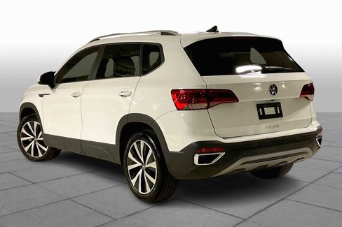 Used 2023 Volkswagen Taos SE image 11