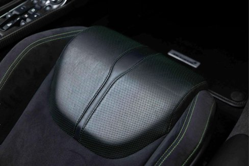 Used 2018 McLaren 570S Spider image 28