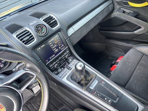 Used 2016 Porsche Cayman GT4 image 20