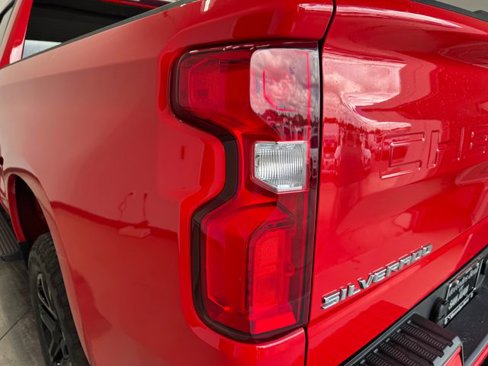 Used 2020 Chevrolet Silverado 1500 Custom w/ Custom Value Package image 32