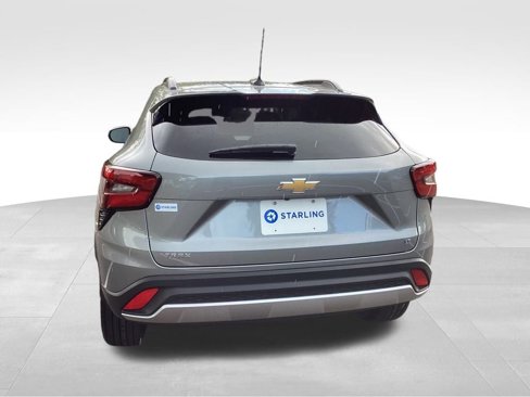New 2025 Chevrolet Trax LT image 7