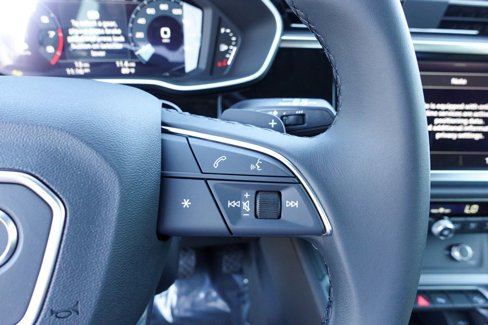 New 2025 Audi Q3 2.0T Premium image 17