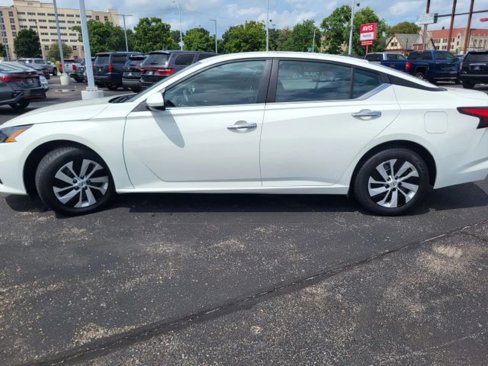 Used 2022 Nissan Altima 2.5 S image 21