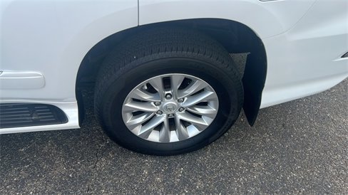 Used 2015 Lexus GX 460 image 28