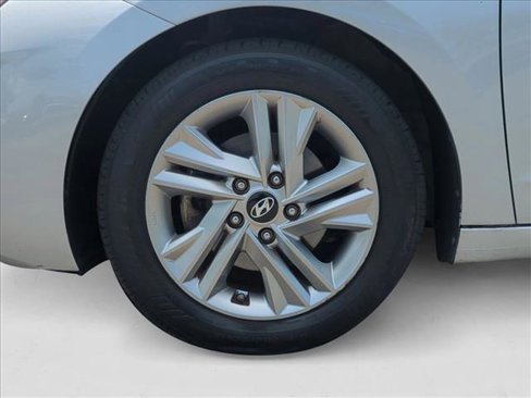 Used 2019 Hyundai Elantra SEL image 22