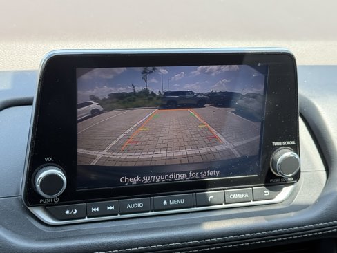 Certified 2023 Nissan Rogue S image 9