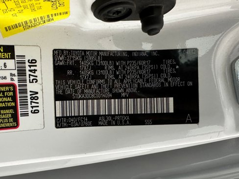 Used 2012 Toyota Sienna LE image 27