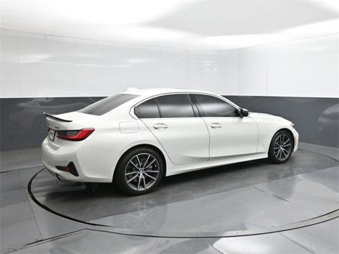 Used 2021 BMW 330i Sedan w/ Premium Package image 15