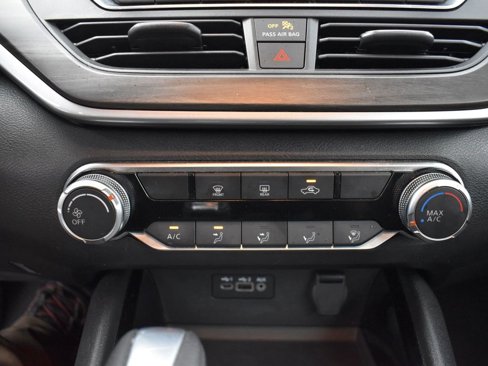 Used 2024 Nissan Altima 2.5 SV image 15