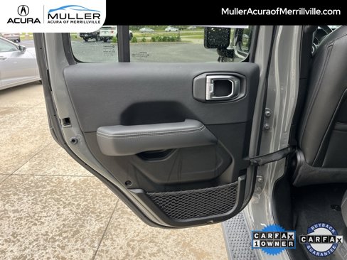 Used 2022 Jeep Wrangler Unlimited Sahara w/ Cold Weather Group image 33