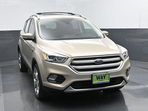 Used 2017 Ford Escape Titanium image 9
