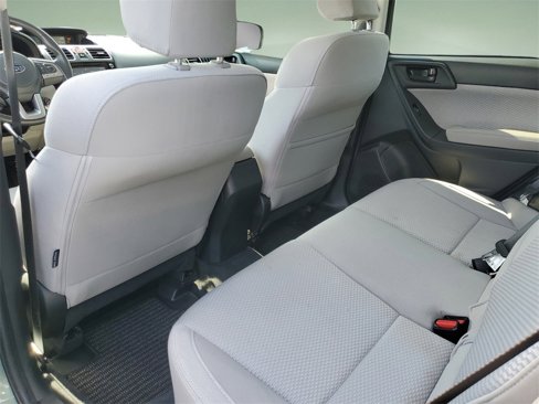 Used 2018 Subaru Forester 2.5i Premium image 11