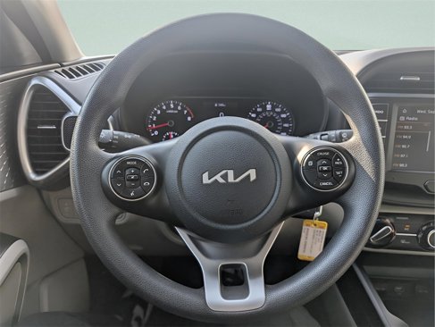 Used 2022 Kia Soul LX image 24