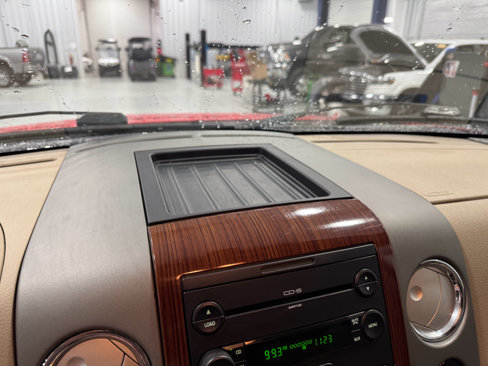 Used 2006 Ford F150 Lariat image 36
