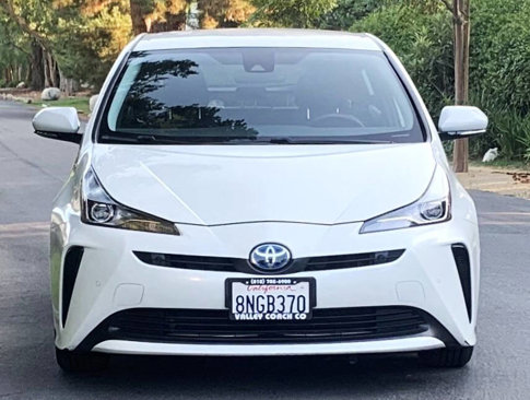 Used 2020 Toyota Prius LE image 9