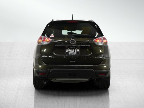 Used 2016 Nissan Rogue SV w/ SV Premium Package image 4