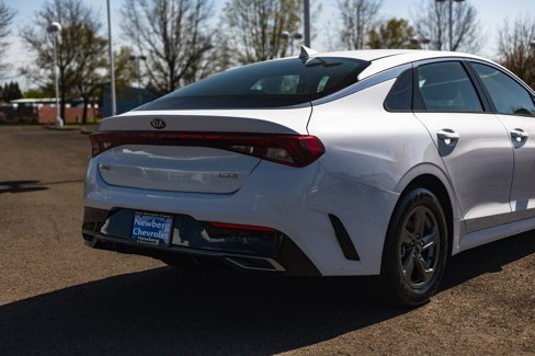 Used 2021 Kia K5 LXS image 9