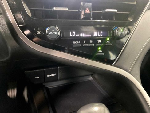 Used 2023 Toyota Camry SE image 25
