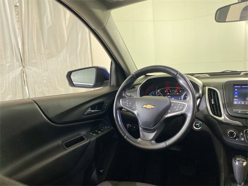 Used 2020 Chevrolet Equinox LT w/ Driver Convenience Package image 15