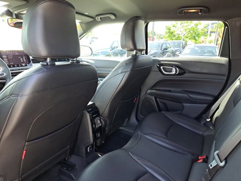 Used 2024 Jeep Compass Trailhawk image 6