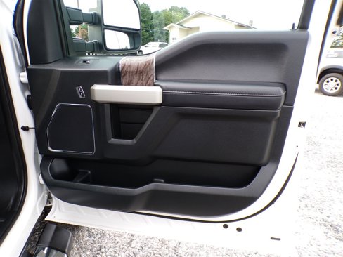 Used 2019 Ford F350 Lariat w/ Lariat Ultimate Package image 27