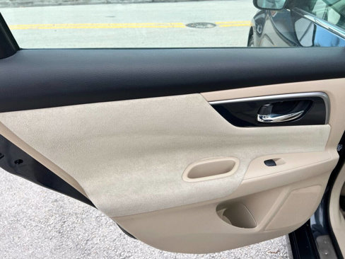 Used 2013 Nissan Altima 2.5 SV w/ 2.5SV Convenience Pkg image 14