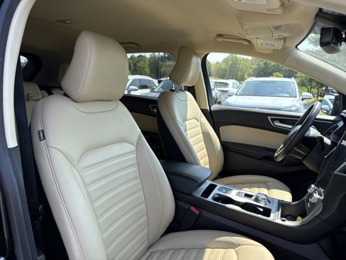 Used 2022 Ford Edge SEL w/ Convenience Package image 19
