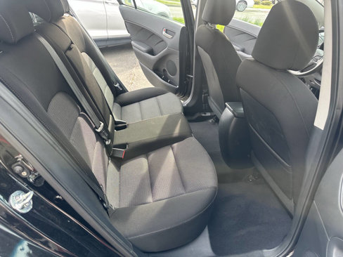Used 2017 Kia Forte LX image 19