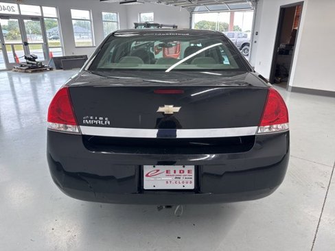 Used 2010 Chevrolet Impala LS image 9