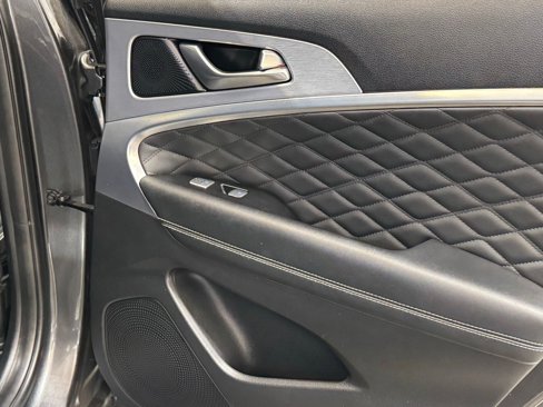 Used 2019 Genesis G70 3.3T Advanced w/ Prestige Package image 32