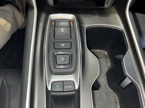 Used 2019 Honda Accord Sport image 32