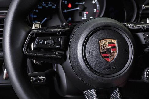 Certified 2025 Porsche Macan Turbo image 20