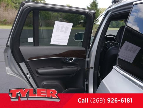 Used 2018 Volvo XC90 T6 Momentum w/ Convenience Package image 21
