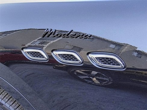New 2023 Maserati Levante Modena image 24