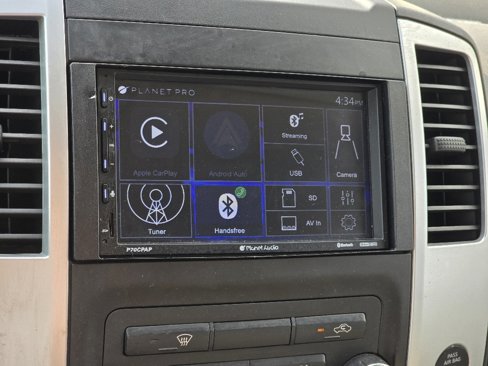 Used 2013 Nissan Frontier SV image 4